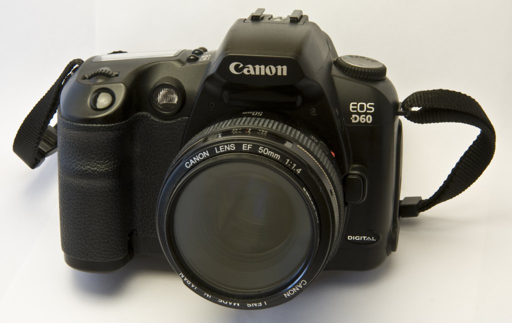 The Appearance of the Camera Canon EOS D60